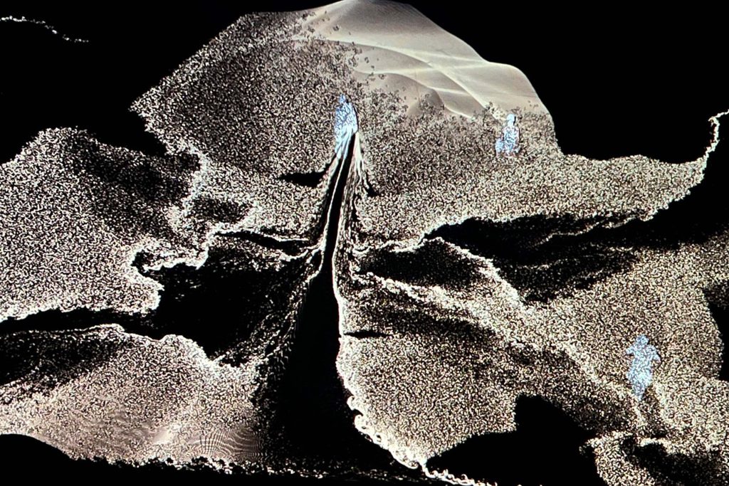 MUJO Installation Purring Tiger