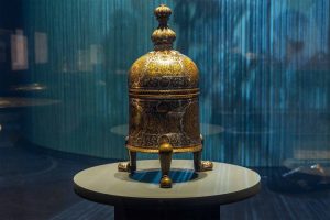 ©-Department-of-Culture-and-Tourism–Abu-Dhabi._Incense burner_Sultan al-Nasir Muhammad ibn Qalawun